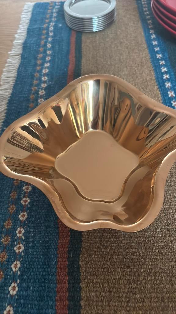 IITTALA schaal rosegoud 182x50 zgan, Huis en Inrichting, Keuken | Servies, Zo goed als nieuw, Schaal of Schalen, Overige stijlen