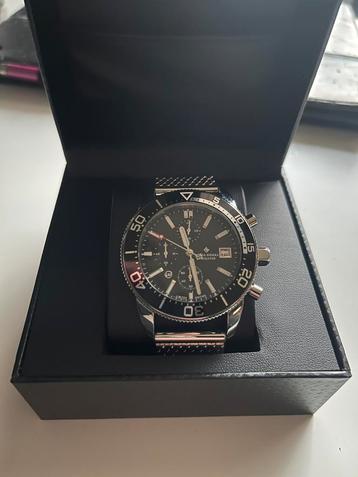 Alpha serie horloge beschikbaar voor biedingen