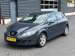 Seat Leon 1.6 Businessline High Benzine 1.595cc 75kW (102pk), Auto diversen, Schadeauto's, 1595 cc, Handgeschakeld, Zilver of Grijs