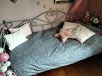 Eenperoons ijzeren bed, Kinderen en Baby's, Kinderkamer | Bedden, Ophalen, 85 tot 100 cm, Zo goed als nieuw, Matras