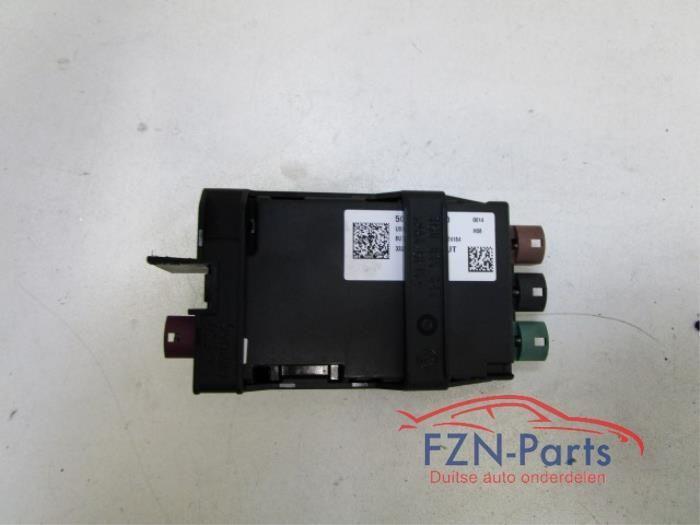 VW Golf 7 USB Hub Spanningsomvormer, Auto-onderdelen, Elektronica en Kabels, Gebruikt, Ophalen