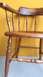 Set antieke Engelse houten spijlen stoelen met armleggers, Ophalen, Gebruikt, Twee, Bruin