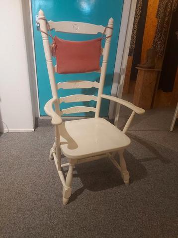 antieke stevige stoel