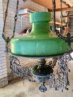 Antieke olielamp met fraaie groene glazen kap, Antiek en Kunst, Ophalen