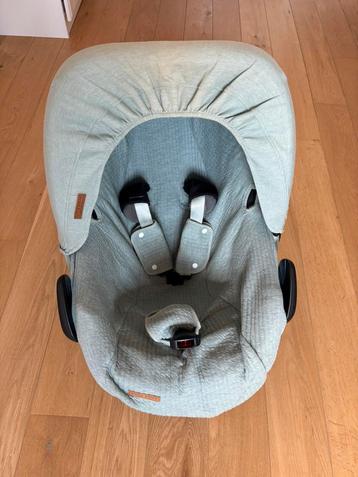 Maxi-Cosi Pebble + Pearl + base incl Little Dutch bekleding  beschikbaar voor biedingen