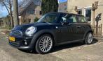 Mini Cooper 1.6 Chili R57, Te koop, Benzine, Coupé, Leder en Stof