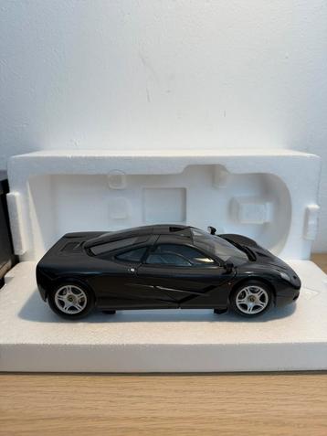Minichamps 1:18 McLaren F1 Road Car - nieuwstaat beschikbaar voor biedingen
