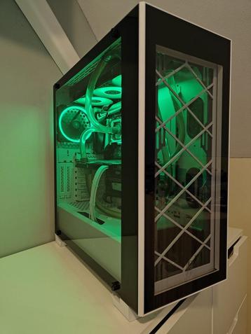 Game PC (i7 9700K, 1TB SSD,16/32GB, GTX1080 TI,waterkoeling) beschikbaar voor biedingen