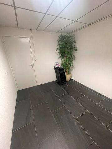 Te Huur bedrijfsruimtes Beauty/Nagel/Tattoo/Kapper div beschikbaar voor biedingen