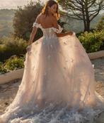 Romantische trouwjurk! UITVERKOOP!, Ophalen, Zo goed als nieuw, Wit, Trouwjurk