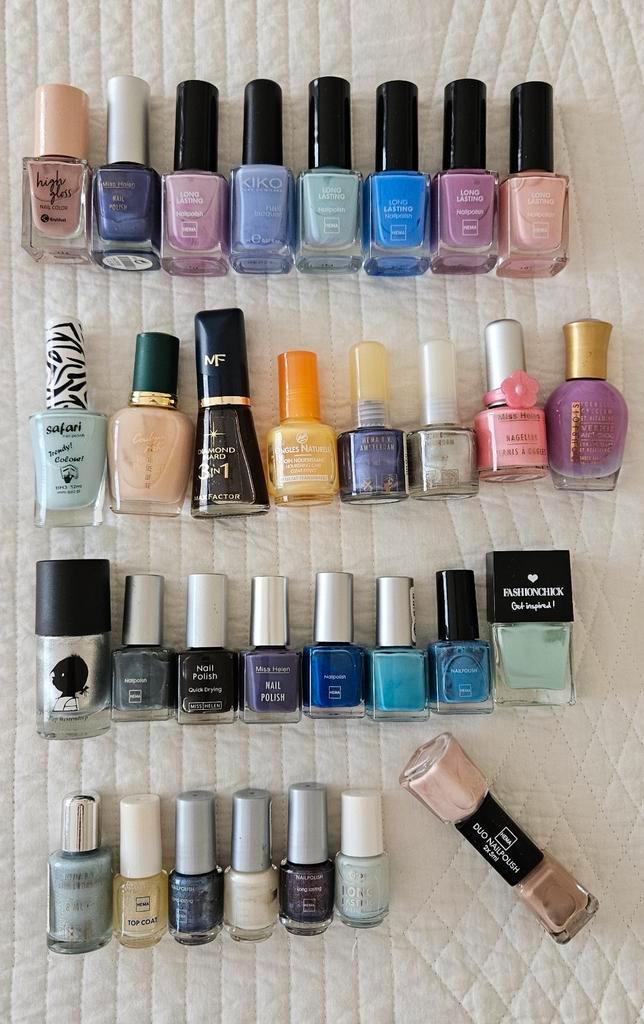 Nagellak div kleuren en soorten, Sieraden, Tassen en Uiterlijk, Uiterlijk | Cosmetica en Make-up, Zo goed als nieuw, Toebehoren