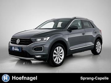 Volkswagen T-Roc 1.5 TSI Sport | Camera | CarPlay | Adaptive beschikbaar voor biedingen