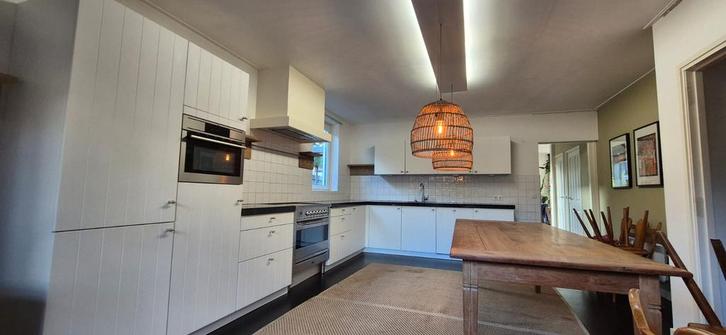 Nette Landelijke Hoekkeuken + Inductie + GEDEMONTEERD, Huis en Inrichting, Keuken | Complete keukens, Hoekkeuken, Crème, Composiet