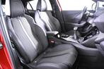 Peugeot 2008 GT-Line *1ste Eigenaar*Navigatie*Leer*Ambiente*, Auto's, Peugeot, Voorwielaandrijving, 1199 cc, Leder en Stof, Handgeschakeld