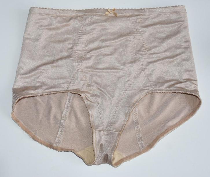 Hunkemöller Shape slip corrigerende onderbroek shapewear, Kleding | Dames, Ondergoed en Lingerie, Slip, Zwart, Ophalen