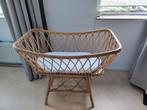 Rotan babywieg met hemeltje en bekleding, Ophalen, Zo goed als nieuw, Wieg