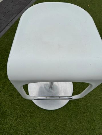 Barkrukken 4 stuks 55 tm 75 hoogte beschikbaar voor biedingen