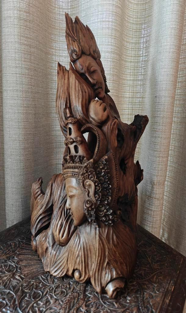 Bali unieke houtsnijwerk balinees beeld Indonesië, Antiek en Kunst, Kunst | Beelden en Houtsnijwerken, Ophalen of Verzenden