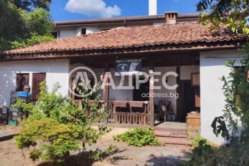 House/Villa for sale in Bulgaria, Huizen en Kamers, Huizen te koop, 200 tot 500 m², Vrijstaande woning