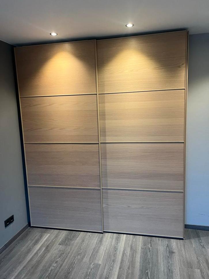 Ruime schuifdeurkast ikea moet weg TEAB, Huis en Inrichting, Kasten | Kledingkasten, Zo goed als nieuw, 150 tot 200 cm, 100 tot 150 cm