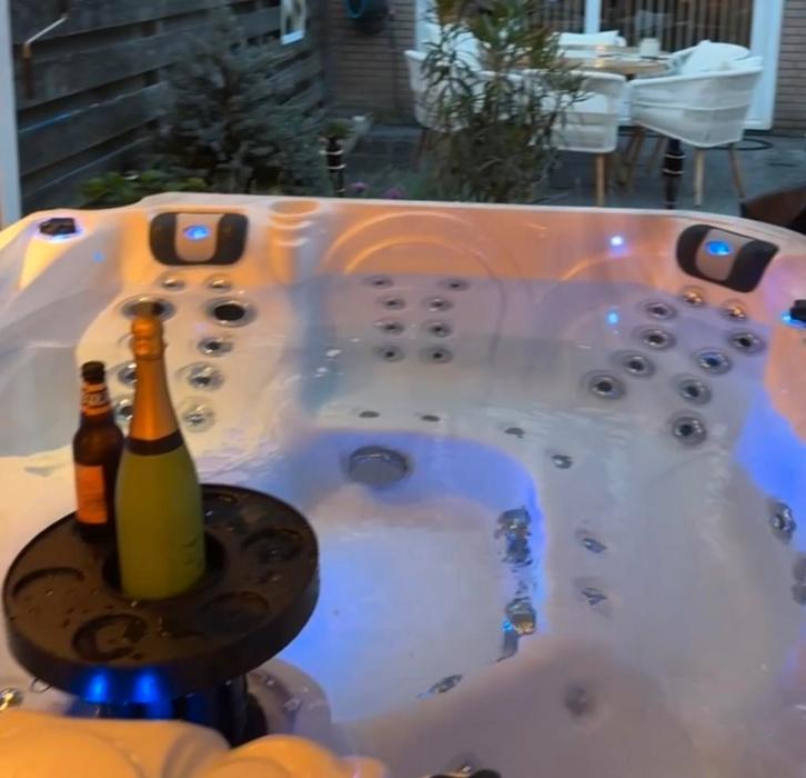 JACUZZI spa pleasure passion fonteyn 5 persoons, Tuin en Terras, Bubbelbaden en Hottubs, Ophalen