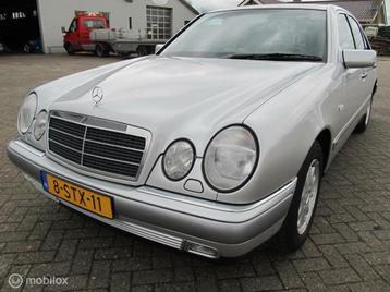 Mercedes E-klasse 240 Elegance, 124447km,fantastisch rijdend