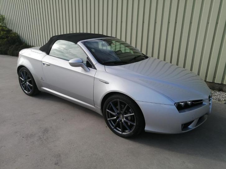 Zeldzame facelift Q2 versie Alfa Spider 3.2 JTS V6 (2009), Auto's, Alfa Romeo, Particulier, Spider, Airbags, Airconditioning, Bluetooth