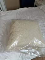 2 echt echt wol kussens nieuw 55x55, Wit, Ophalen of Verzenden, Kussen, Nieuw