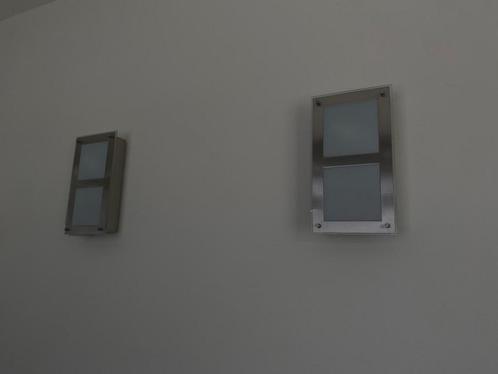 2 Moderne Wandlampen – RVS – Binnen of Buiten – Strak Design, Huis en Inrichting, Lampen | Wandlampen, Zo goed als nieuw, Ophalen