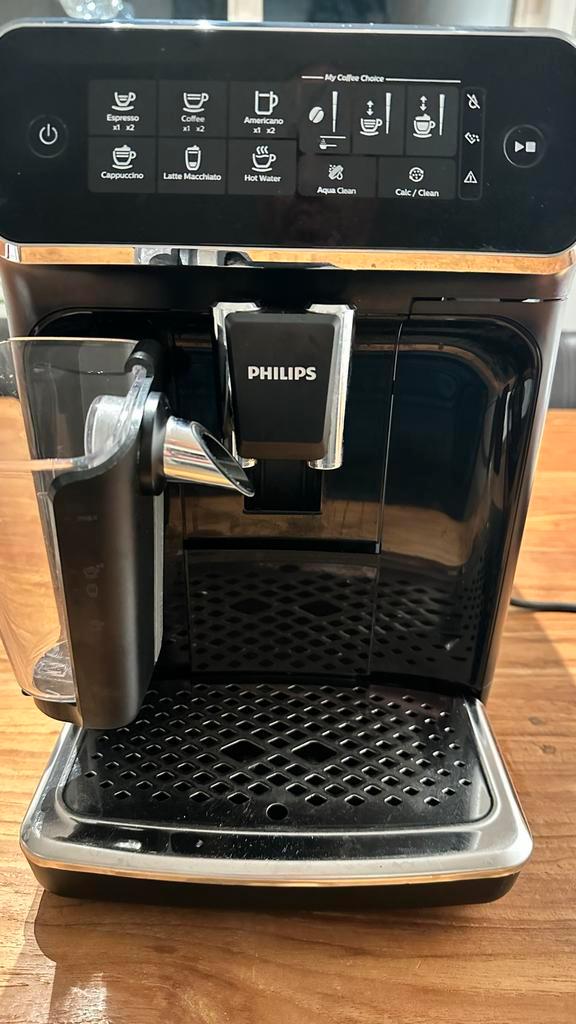 Philips LatteGo EP3241 - Zeer Nette Staat, Witgoed en Apparatuur, Koffiezetapparaten, Zo goed als nieuw, Koffiebonen, Koffiemachine
