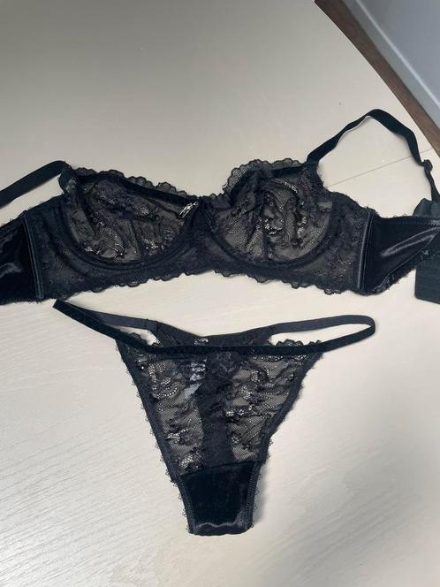 Nieuwe lingerieset kanten bh en slip set – Maat 95B / L, Kleding | Dames, Ondergoed en Lingerie, Zwart, Ophalen of Verzenden