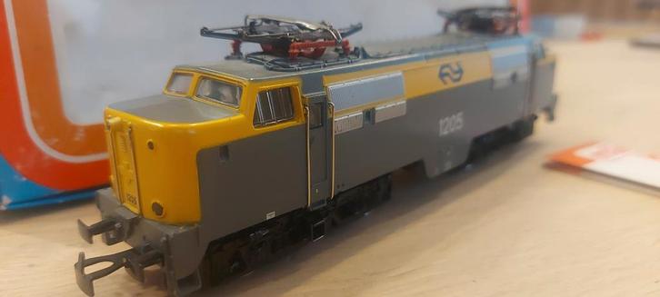 Märklin NS 1205 digitaal artnr 3055 in ovp, Hobby en Vrije tijd, Modeltreinen | H0, Zo goed als nieuw, Locomotief, Wisselstroom