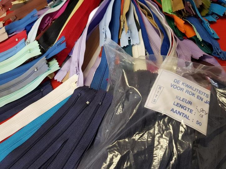 Super partij van 400 nylon ritsen, Hobby en Vrije tijd, Naaien en Fournituren, Nieuw, Rits of Sluiting, Ophalen of Verzenden