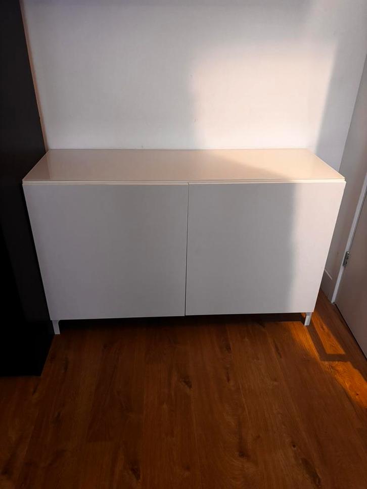 Ikea Besta kast, Huis en Inrichting, Kasten | Dressoirs, Zo goed als nieuw, 100 tot 150 cm, 25 tot 50 cm, Met deur(en), Met plank(en)