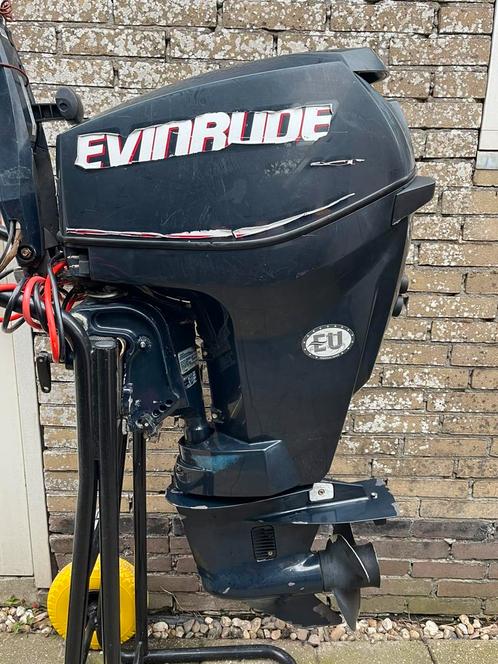 Evinrude 25 pk kortstaart voor loop of sloop opknapper, Watersport en Boten, Buiten- en Binnenboordmotoren, Gebruikt, Benzine