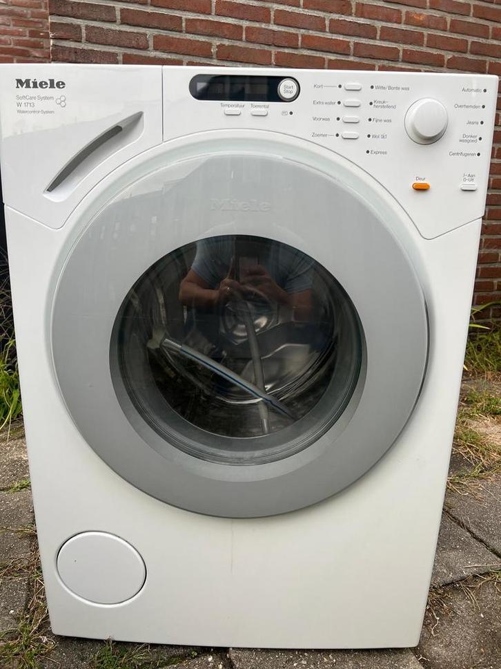 Miele Wasmachine - 6kg, Witgoed en Apparatuur, Wasmachines, Gebruikt, Voorlader, 4 tot 6 kg, 85 tot 90 cm, 1200 tot 1600 toeren