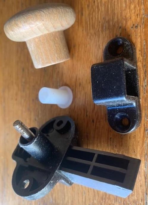 Kast- en deursluitingen (caravan / camper bouw), Caravans en Kamperen, Kampeeraccessoires, Zo goed als nieuw, Verzenden