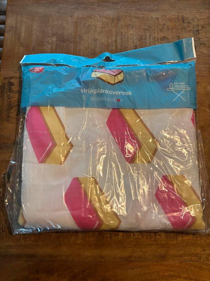 Strijkplankovertrek met Tompouce Motief - Limited Edition!, Witgoed en Apparatuur, Strijkijzers en Strijkplanken, Nieuw, Ophalen of Verzenden