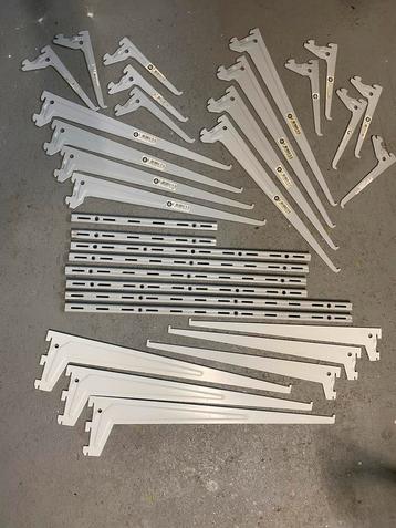 Grote set plankdragers beschikbaar voor biedingen