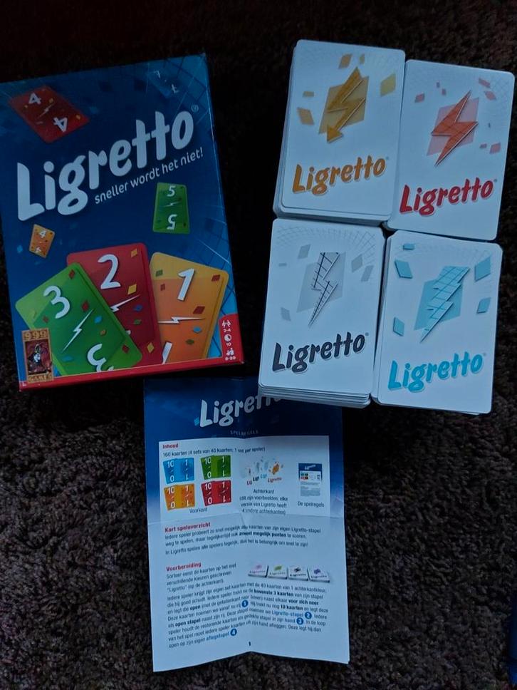 Ligretto - Blauw Basiskaartspel (999 games)2-4 spelers

Spee, Hobby en Vrije tijd, Gezelschapsspellen | Kaartspellen, Zo goed als nieuw
