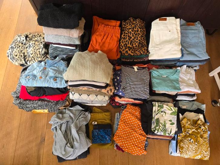 kledingpakket groot, over de 100 stuks, Kleding | Dames, Dames-kledingpakketten, Zo goed als nieuw, Maat 34 (XS) of kleiner, Ophalen