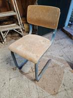 Leuke oude stoel - Opknapper, Huis en Inrichting, Stoelen, Ophalen, Gebruikt, Bruin, Eén