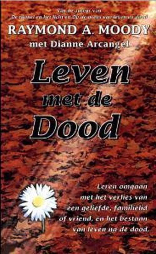 Moody – Leven met de dood, Boeken, Esoterie en Spiritualiteit, Zo goed als nieuw, Achtergrond en Informatie, Ziel of Sterfelijkheid