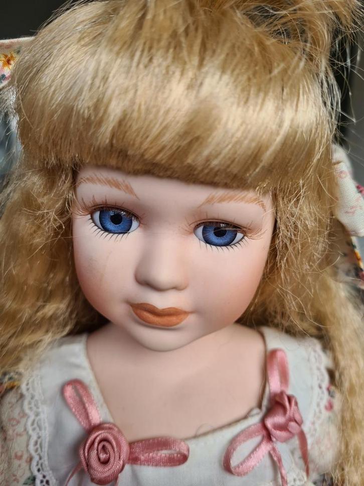 Porcelain POP 3X, Verzamelen, Poppen, Nieuw, Pop, Ophalen of Verzenden