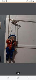 Hangende Porseleinen Clown Pop aan Schommel, Antiek en Kunst, Antiek | Speelgoed, Ophalen of Verzenden