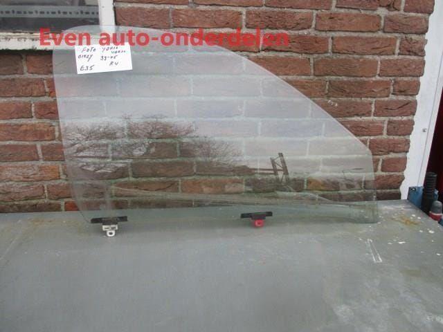rechts voorportier ruit Toyota yaris verso.., Auto-onderdelen, Ruiten en Toebehoren, Toyota, Gebruikt, Ophalen of Verzenden