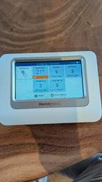 Honeywell Evohome Bedieningspaneel (ATC928G2000) + Muurplaat, Doe-het-zelf en Verbouw, Thermostaten, Ophalen of Verzenden, Slimme thermostaat