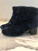 Gabor blauw velvet laarsje lak hak 39,5. 6, Kleding | Dames, Lage of Enkellaarzen, Gabor, Nieuw, Verzenden
