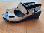 Wolky leren sandalen maat 41 - cremekleur - zgan, Kleding | Dames, Schoenen, Wolky, Beige, Zo goed als nieuw, Sandalen of Muiltjes