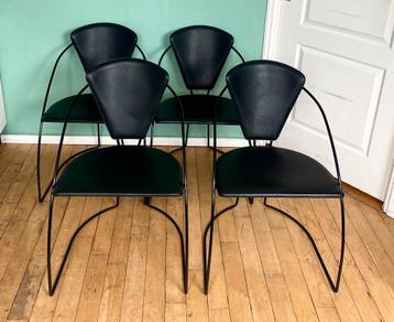 4 x zwarte eettafelstoelen / Vintage 80s Skai Linda Arrben beschikbaar voor biedingen